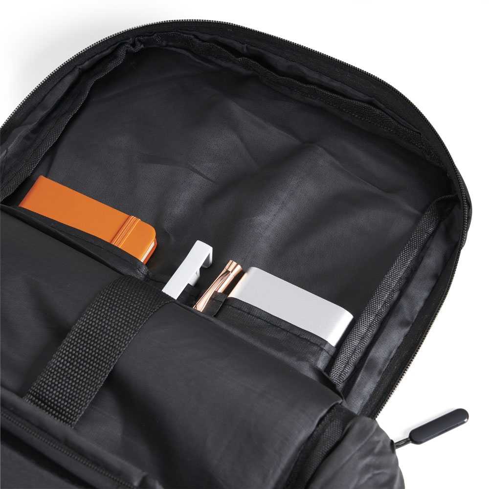 Mochila-de-Nylon-USB-personalizada-parque